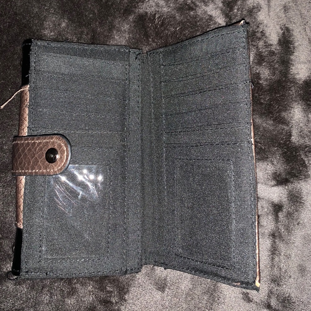 Wallet - Picture 3 of 4